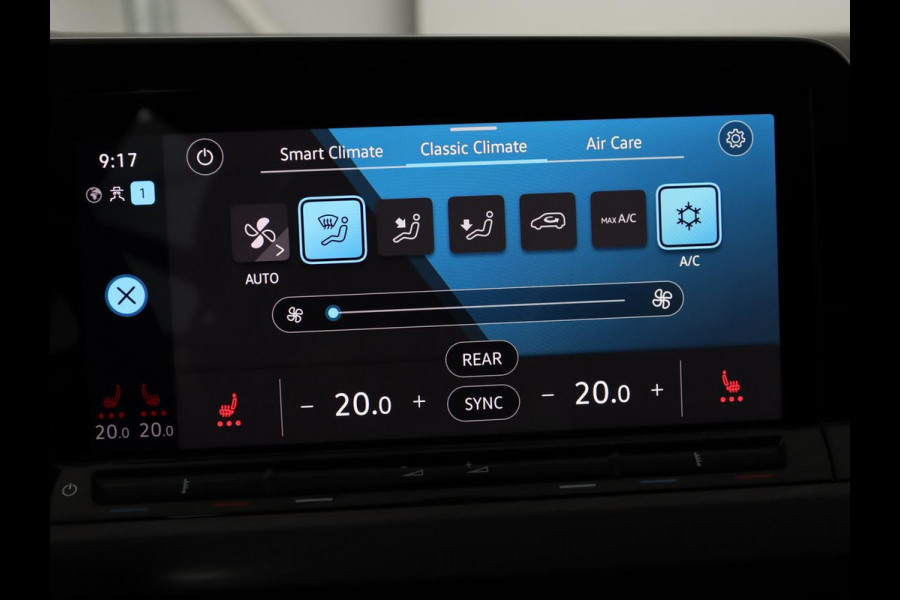 Volkswagen Golf 1.4 eHybrid Style | Stoel & stuurverwarming | Carplay | Sfeerverlichting | Massage | Memory | Parkeerhulp | Navigatie | Full LED | Adaptive cruise