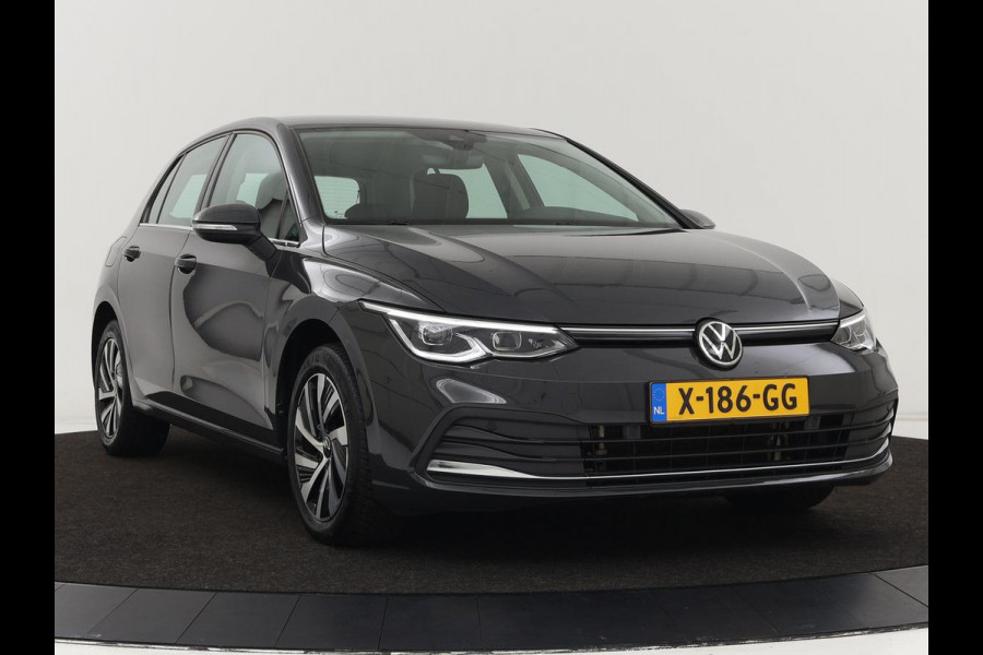Volkswagen Golf 1.4 eHybrid Style | Stoel & stuurverwarming | Carplay | Sfeerverlichting | Massage | Memory | Parkeerhulp | Navigatie | Full LED | Adaptive cruise