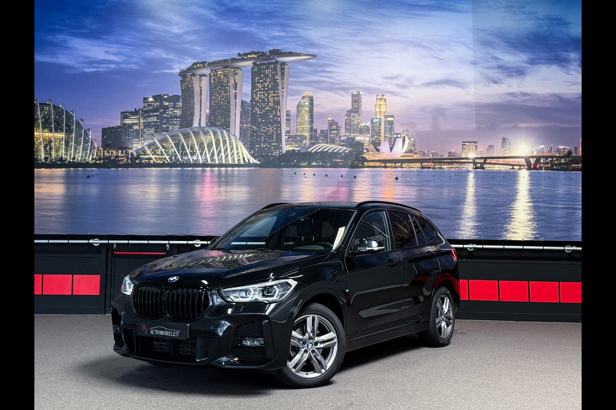 BMW X1 sDrive18i High Executive LED|M-Pakket|Camera| BMW X1 sDrive18i High Executive LED|M-Pakket|Camera|