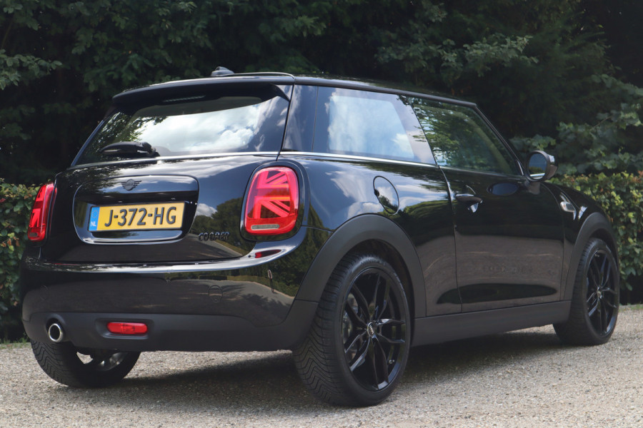 MINI Mini 1.5 Cooper Salt | Navi | Cruise control |