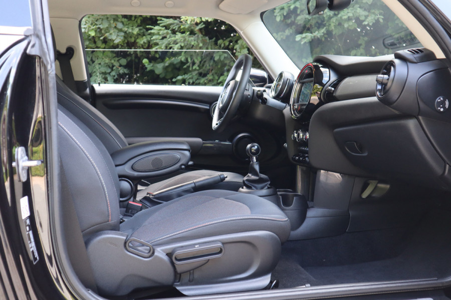 MINI Mini 1.5 Cooper Salt | Navi | Cruise control |