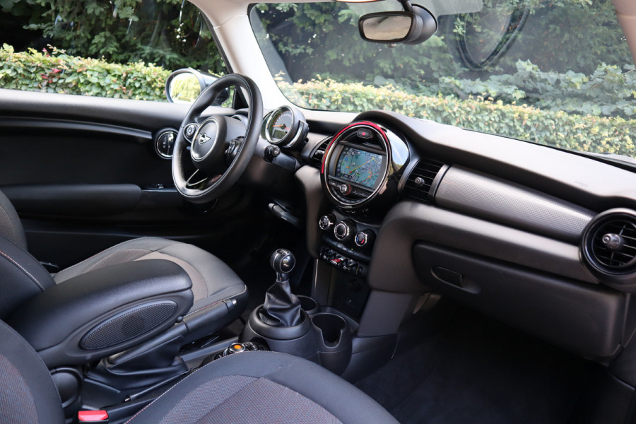 MINI Mini 1.5 Cooper Salt | Navi | Cruise control |