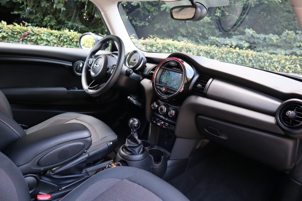 MINI Mini 1.5 Cooper Salt | Navi | Cruise control |