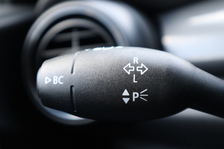 MINI Mini 1.5 Cooper Salt | Navi | Cruise control |