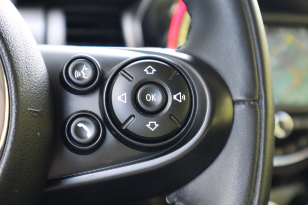 MINI Mini 1.5 Cooper Salt | Navi | Cruise control |