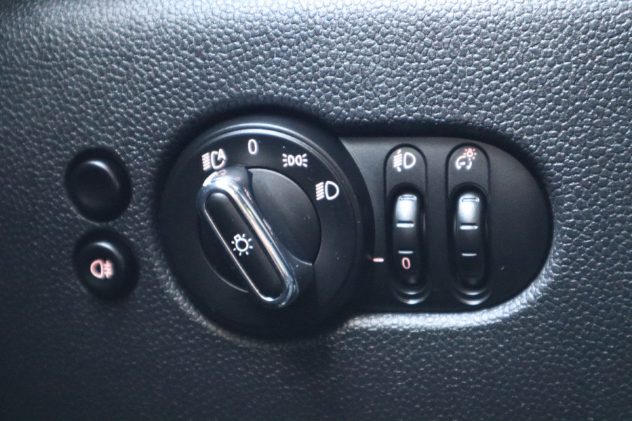 MINI Mini 1.5 Cooper Salt | Navi | Cruise control |