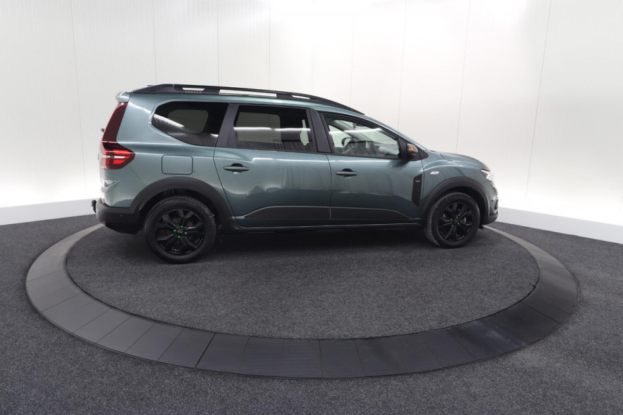 Dacia Jogger 1.6 Hybrid 140 Extreme | 5 Zitplaatsen | Trekhaak | Camera | Dodehoekdetectie