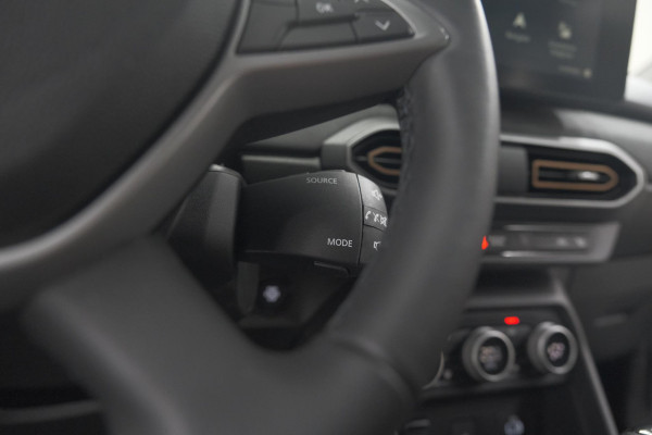 Dacia Jogger 1.6 Hybrid 140 Extreme | 5 Zitplaatsen | Trekhaak | Camera | Dodehoekdetectie