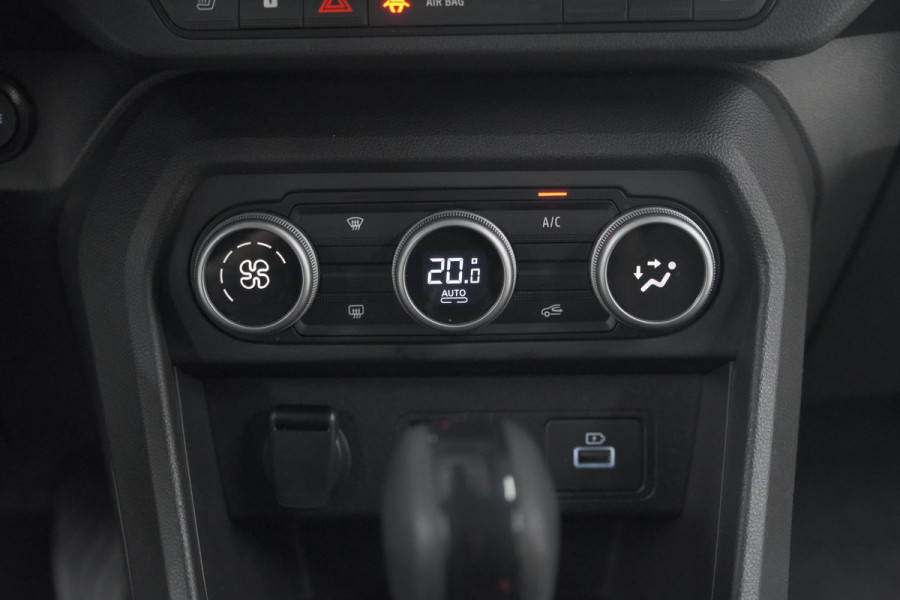 Dacia Jogger 1.6 Hybrid 140 Extreme | 5 Zitplaatsen | Trekhaak | Camera | Dodehoekdetectie