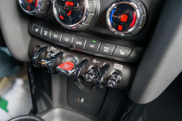 MINI Mini 2.0 Cooper S Rockingham GT | JCW Pakket | Harman/Kardon | Keyless | Leer | Stoelverwarming | Navigatie