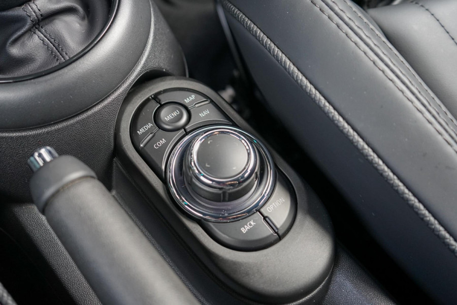 MINI Mini 2.0 Cooper S Rockingham GT | JCW Pakket | Harman/Kardon | Keyless | Leer | Stoelverwarming | Navigatie