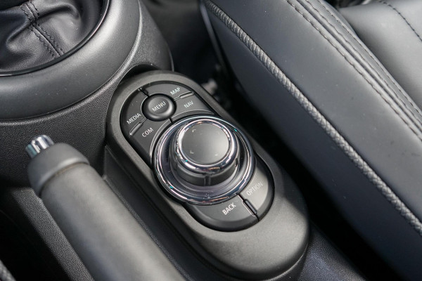 MINI Mini 2.0 Cooper S Rockingham GT | JCW Pakket | Harman/Kardon | Keyless | Leer | Stoelverwarming | Navigatie