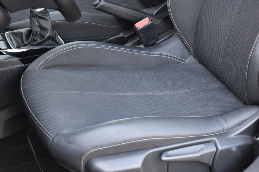 Opel Corsa 1.2 Edition Cruise Stoelvw Stuurvw Lane
