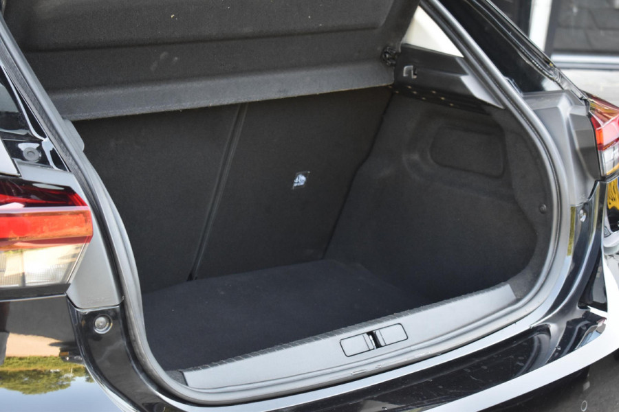 Opel Corsa 1.2 Edition Cruise Stoelvw Stuurvw Lane