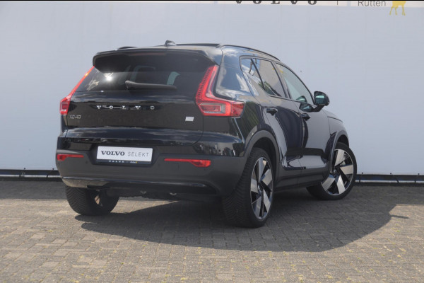 Volvo XC40 408PK Automaat Recharge Twin Ultimate / Adaptieve cruise control/ Panoramadak/ Elektrische stoelen met geheugen/ BLIS/ Elektrische achterklep/ Parkeersensoren met 360 Camera/ Stoel en stuurwielverwarming/ Mistlampen/ Luxe bekleding/ 20" Velgen/ Harman kardon audio/ Apple carplay