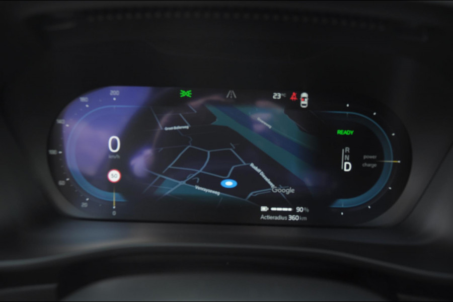Volvo XC40 408PK Automaat Recharge Twin Ultimate / Adaptieve cruise control/ Panoramadak/ Elektrische stoelen met geheugen/ BLIS/ Elektrische achterklep/ Parkeersensoren met 360 Camera/ Stoel en stuurwielverwarming/ Mistlampen/ Luxe bekleding/ 20" Velgen/ Harman kardon audio/ Apple carplay
