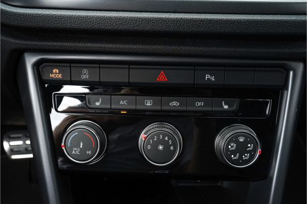 Volkswagen T-Roc Cabrio 1.5 TSI R-Line ACC CarPlay Virtual Cockpit 18"