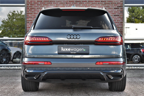 Audi Q7 55 TFSI quattro S-Line 7-persoons Pano S-zetels Trekh ACC HUD B&O 360 Soft-close