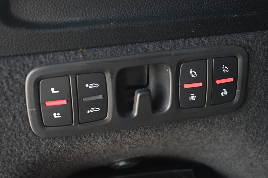 Audi Q7 55 TFSI quattro S-Line 7-persoons Pano S-zetels Trekh ACC HUD B&O 360 Soft-close