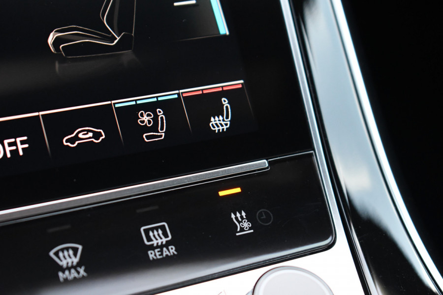 Audi Q7 55 TFSI quattro S-Line 7-persoons Pano S-zetels Trekh ACC HUD B&O 360 Soft-close