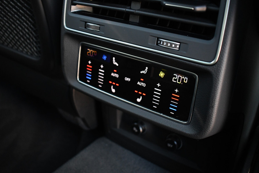 Audi Q7 55 TFSI quattro S-Line 7-persoons Pano S-zetels Trekh ACC HUD B&O 360 Soft-close