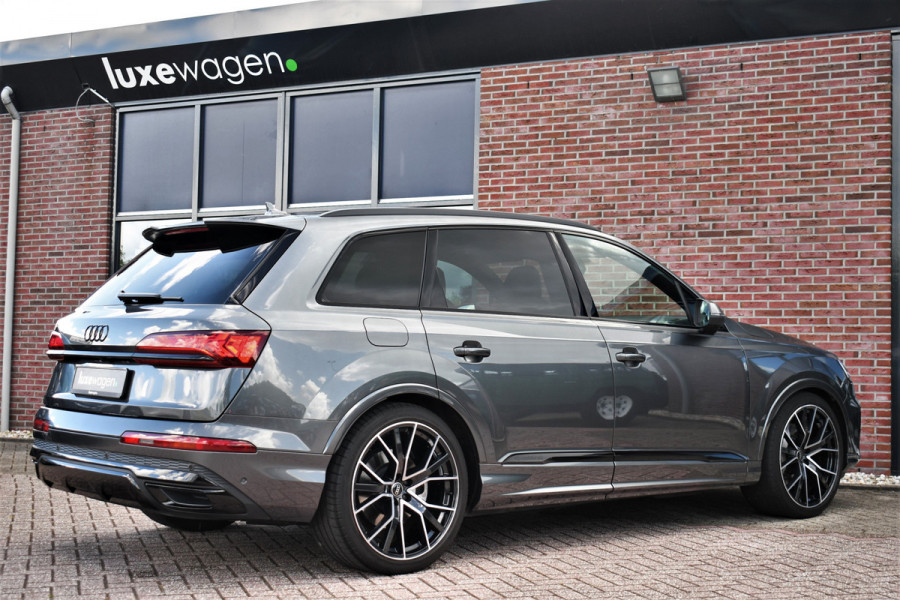 Audi Q7 55 TFSI quattro S-Line 7-persoons Pano S-zetels Trekh ACC HUD B&O 360 Soft-close