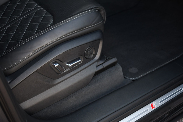 Audi Q7 55 TFSI quattro S-Line 7-persoons Pano S-zetels Trekh ACC HUD B&O 360 Soft-close