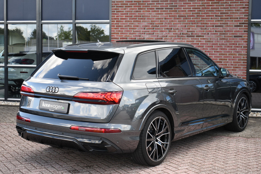 Audi Q7 55 TFSI quattro S-Line 7-persoons Pano S-zetels Trekh ACC HUD B&O 360 Soft-close