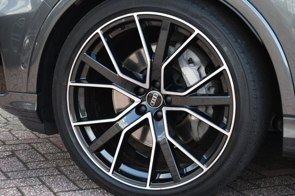 Audi Q7 55 TFSI quattro S-Line 7-persoons Pano S-zetels Trekh ACC HUD B&O 360 Soft-close