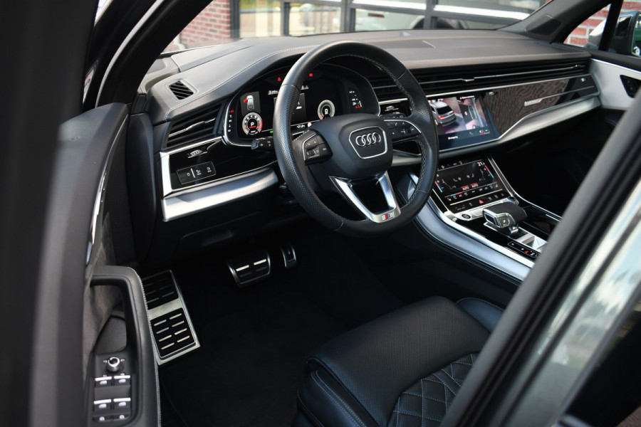 Audi Q7 55 TFSI quattro S-Line 7-persoons Pano S-zetels Trekh ACC HUD B&O 360 Soft-close
