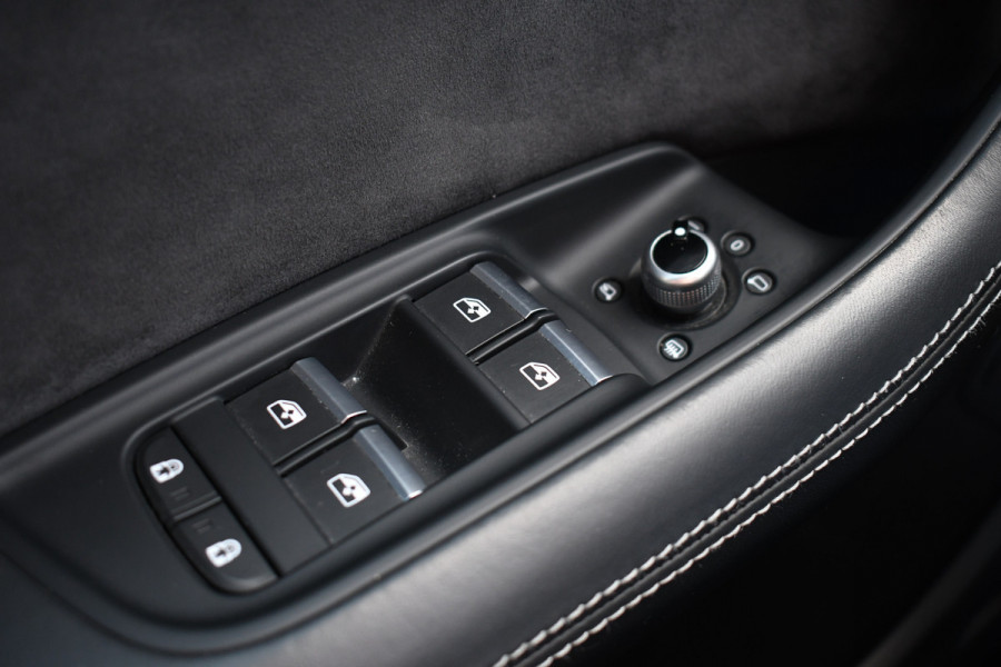 Audi Q7 55 TFSI quattro S-Line 7-persoons Pano S-zetels Trekh ACC HUD B&O 360 Soft-close