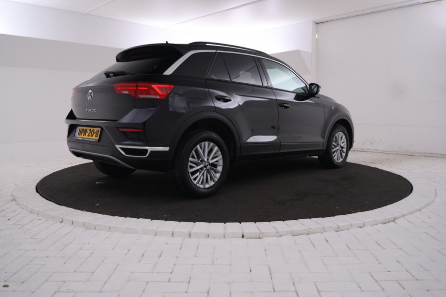 Volkswagen T-Roc 1.0 TSI Style Business extreem weinig kms!