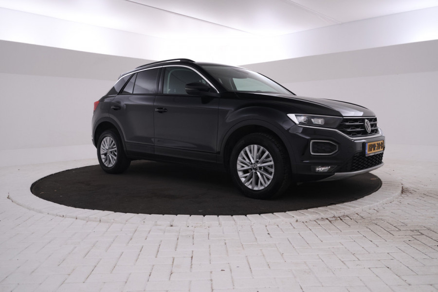 Volkswagen T-Roc 1.0 TSI Style Business extreem weinig kms!