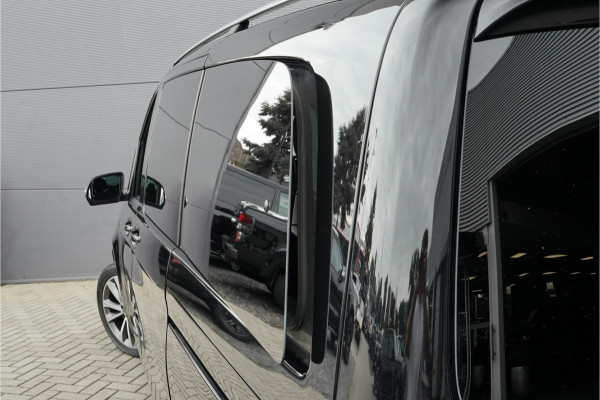 Mercedes-Benz V-Klasse 300d Lang Avantgarde 7-Pers Stoelkoeling Burmester