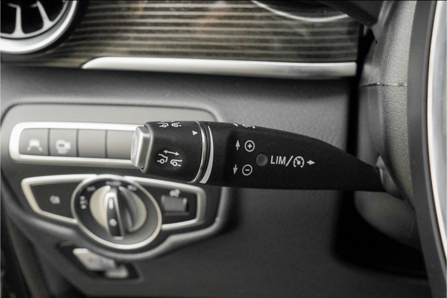 Mercedes-Benz V-Klasse 300d Lang Avantgarde 7-Pers Stoelkoeling Burmester