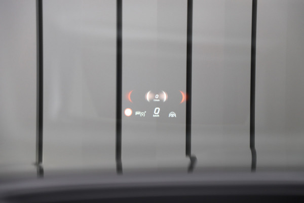 Mercedes-Benz GLC 300e AMG 4-Matic | 313PK | Pano | Head-up | Sfeerverlichting | Burmester | Memory | Stuurwielverw. | Keyles-go | 2024.