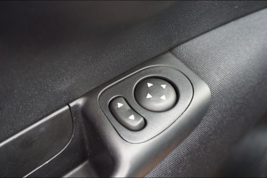 Fiat 500C 70PK HYBRID CRUISE | CARPLAY | CLIMA | PARK.SENSOREN | 15'LMV!