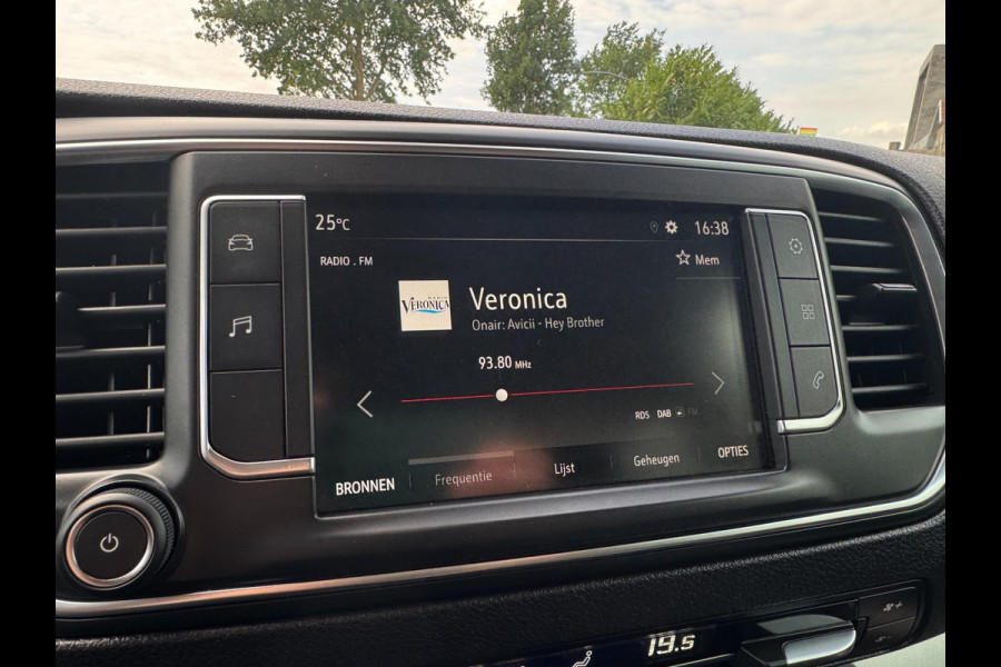 Opel Vivaro 2.0 CDTI L3H1 DC Innovation 130KW DUBBEL CAB / TREKHAAK AFN. / CAMERA / DUBBELE SCHUIFD / WARNINGSPOTS / PDC / CARPLAY