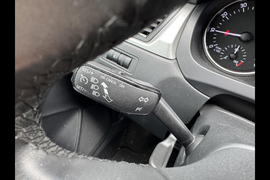 Škoda Rapid Spaceback 1.2 TSI Greentech Drive | Navigatie | Trekhaak | Parkeersensoren | Lichtmetalen Velgen |