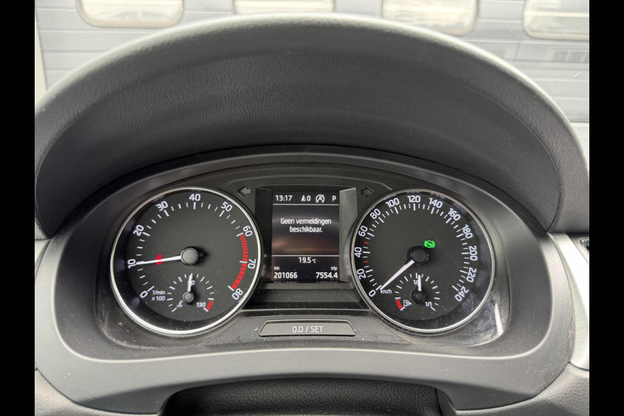 Škoda Rapid Spaceback 1.2 TSI Greentech Drive | Navigatie | Trekhaak | Parkeersensoren | Lichtmetalen Velgen |