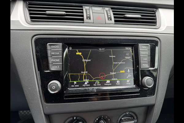 Škoda Rapid Spaceback 1.2 TSI Greentech Drive | Navigatie | Trekhaak | Parkeersensoren | Lichtmetalen Velgen |