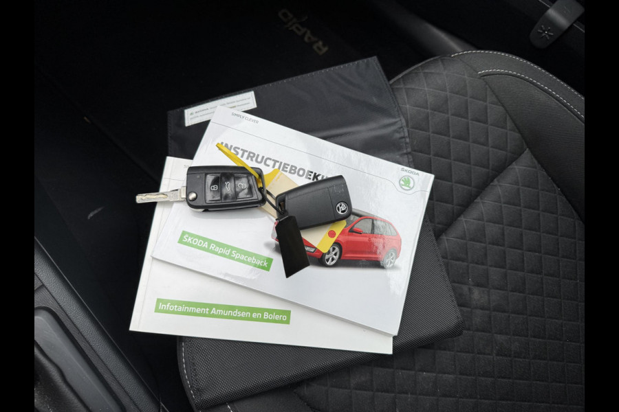 Škoda Rapid Spaceback 1.2 TSI Greentech Drive | Navigatie | Trekhaak | Parkeersensoren | Lichtmetalen Velgen |
