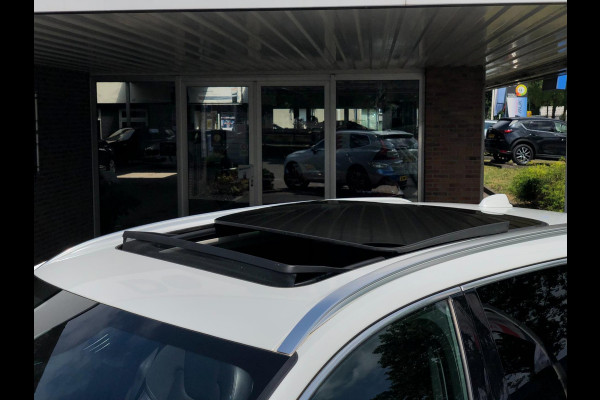 Volvo XC60 2.0 T6 AWD Momentum | Pano, Luchtvering, 360 Camera, Stoelverw., Carplay/Android, Virt. Cockp. | 1e Eigenaar |