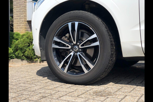 Volvo XC60 2.0 T6 AWD Momentum | Pano, Luchtvering, 360 Camera, Stoelverw., Carplay/Android, Virt. Cockp. | 1e Eigenaar |
