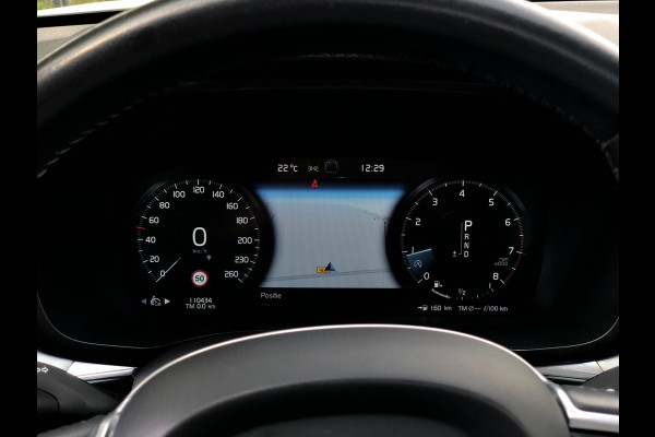 Volvo XC60 2.0 T6 AWD Momentum | Pano, Luchtvering, 360 Camera, Stoelverw., Carplay/Android, Virt. Cockp. | 1e Eigenaar |