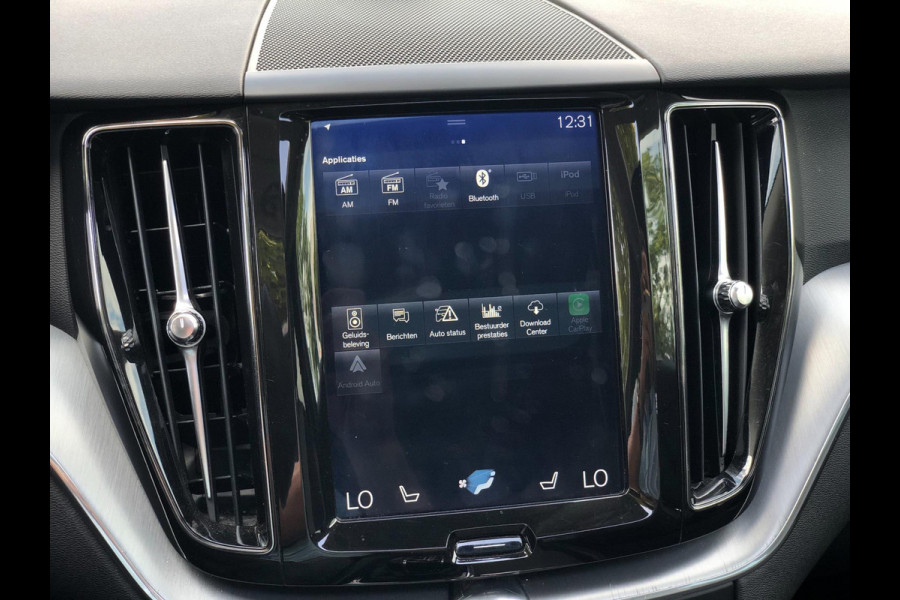 Volvo XC60 2.0 T6 AWD Momentum | Pano, Luchtvering, 360 Camera, Stoelverw., Carplay/Android, Virt. Cockp. | 1e Eigenaar |
