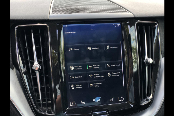 Volvo XC60 2.0 T6 AWD Momentum | Pano, Luchtvering, 360 Camera, Stoelverw., Carplay/Android, Virt. Cockp. | 1e Eigenaar |