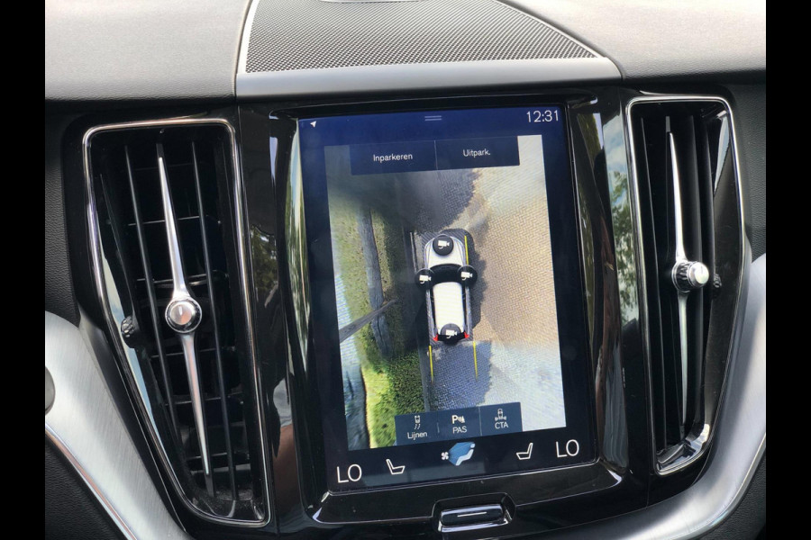 Volvo XC60 2.0 T6 AWD Momentum | Pano, Luchtvering, 360 Camera, Stoelverw., Carplay/Android, Virt. Cockp. | 1e Eigenaar |