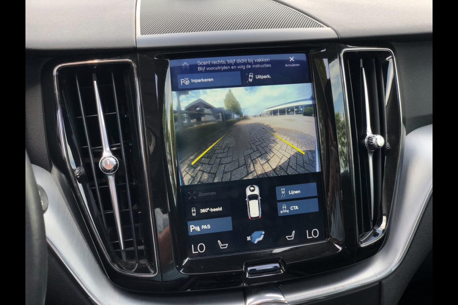 Volvo XC60 2.0 T6 AWD Momentum | Pano, Luchtvering, 360 Camera, Stoelverw., Carplay/Android, Virt. Cockp. | 1e Eigenaar |