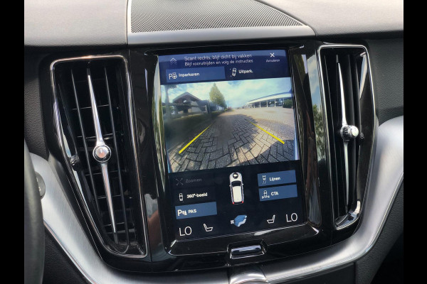 Volvo XC60 2.0 T6 AWD Momentum | Pano, Luchtvering, 360 Camera, Stoelverw., Carplay/Android, Virt. Cockp. | 1e Eigenaar |